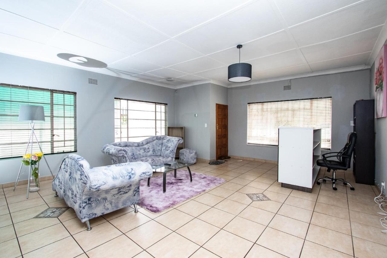 Willow Guest House Boksburg Kültér fotó